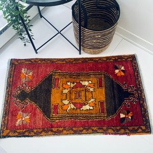 30 year old handmade turkish rug/ authentic carpet